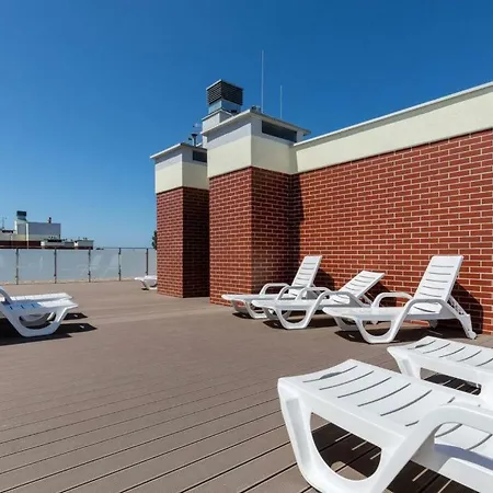 Blizej Morza 63 Z Garazem Daire